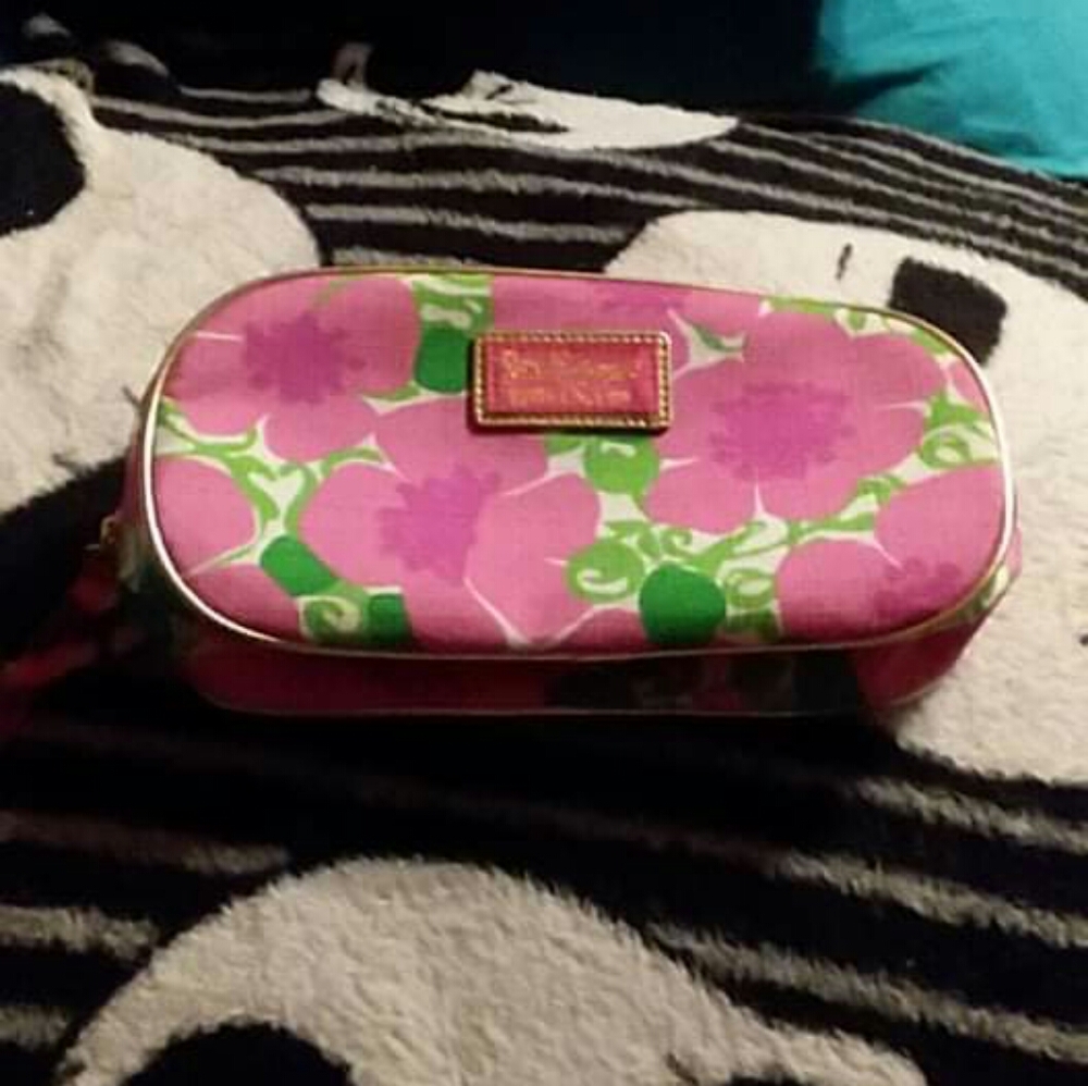 Lilly Pulitzer for Estee Lauder makeup bag